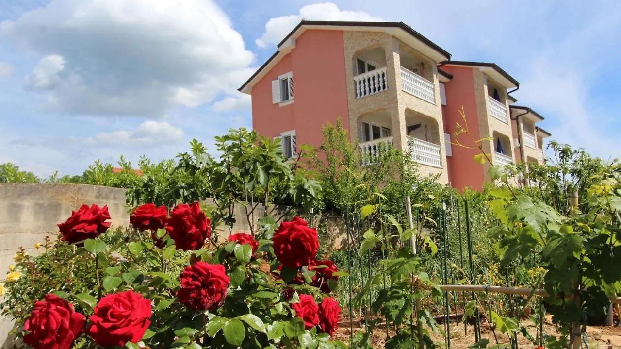Guest house Apartments Jela Sveti Vid-Miholjice